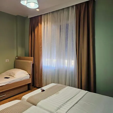 Klaudia Apartment Himare