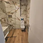 Klaudia Apartman Himara